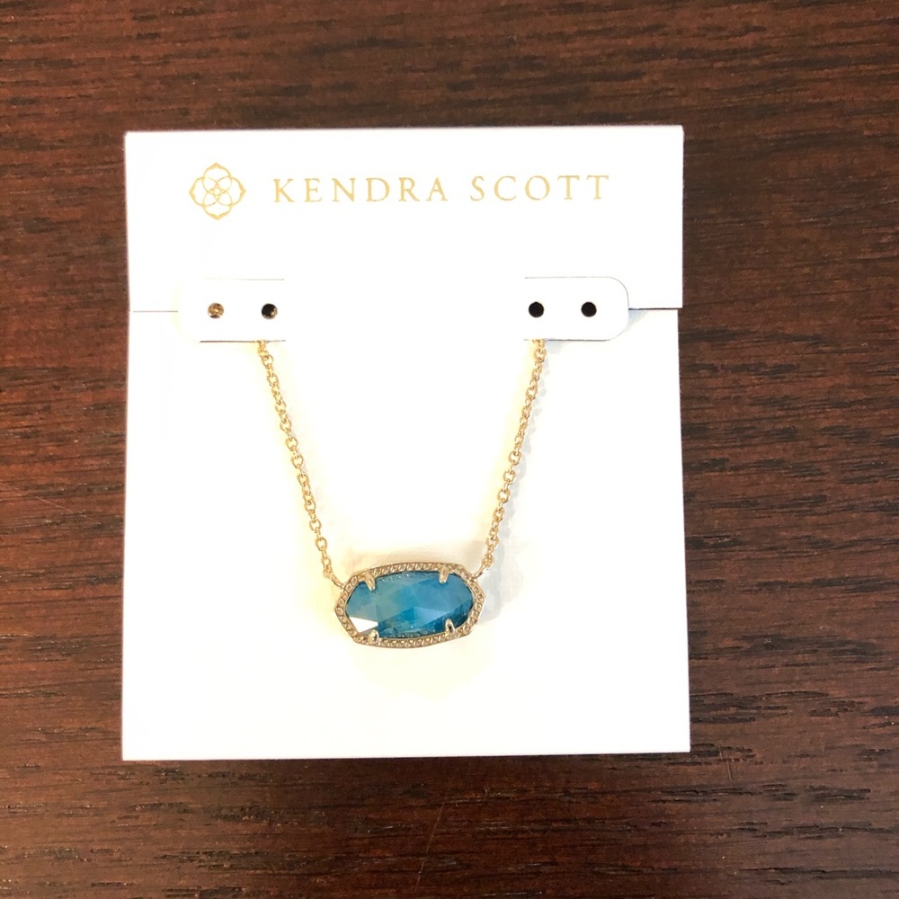 Kendra Scott necklace